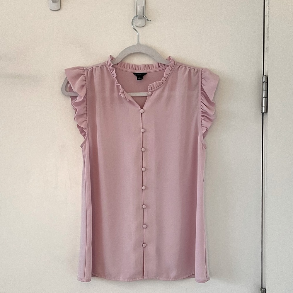 Ann Taylor Sleeveless Button Down Top NWOT